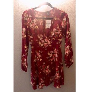 Floral Dress size Small- burgundy